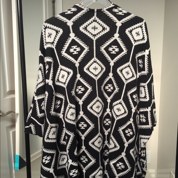 Aztec print sweater - Picture 4 of 4